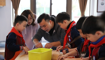 學(xué)習(xí)：以陶藝賦能新時代勞動教育。